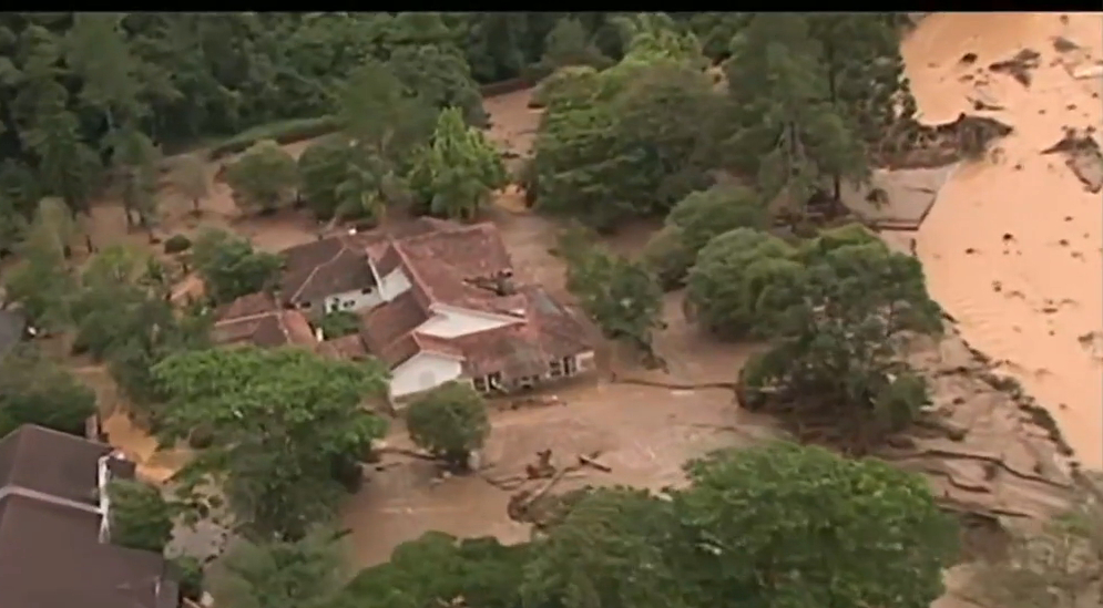 Petrópolis: Defesa Civil aciona sirenes para comunicar previsão de chuva forte Reprodução