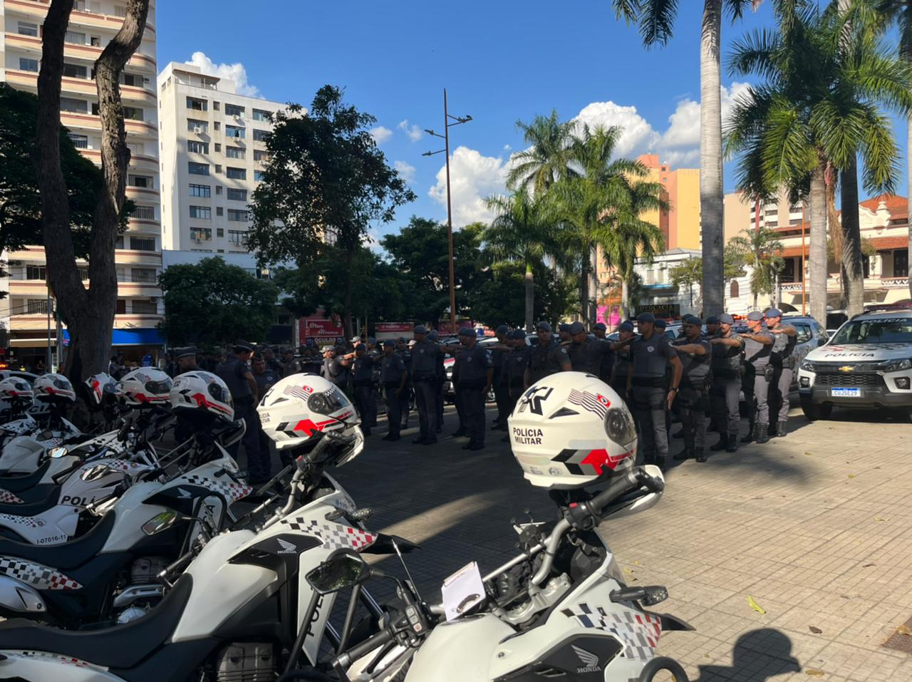 Ação começou na Praça Coronel Fernando Prestes Divulgação PM