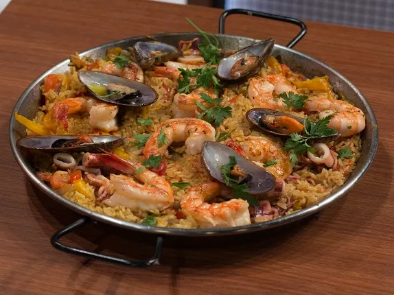Paella, tortilla e mais: 5 receitas para um jantar espanhol