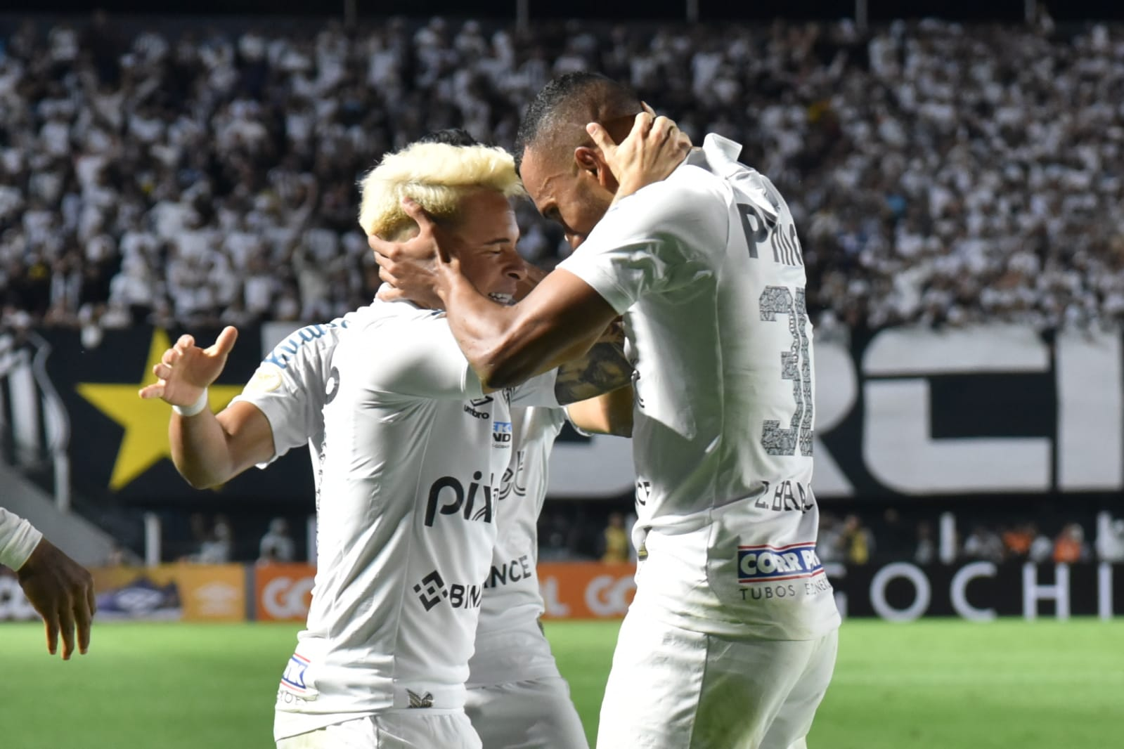 Santos x São Paulo: Quem venceu mais vezes o San-São?