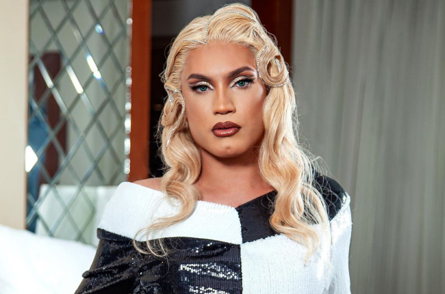 Aretuza Lovi é cantora e compositora drag queen Reprodução/Instagram