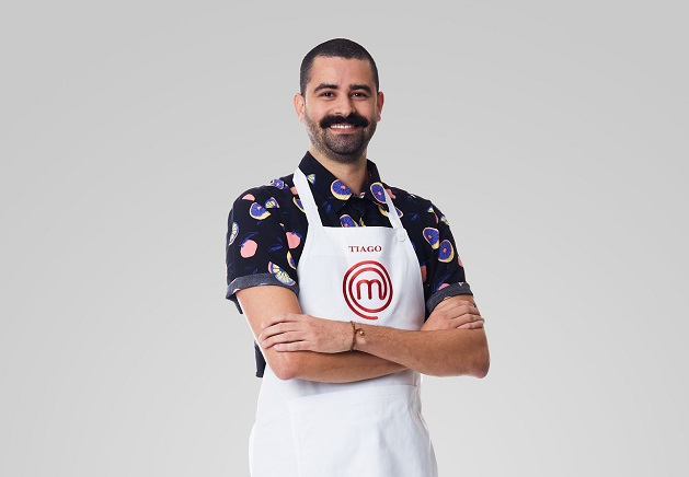 Apaixonado por programas de gastronomia, Tiago quer mostrar culinária sentimental no MasterChef 2021