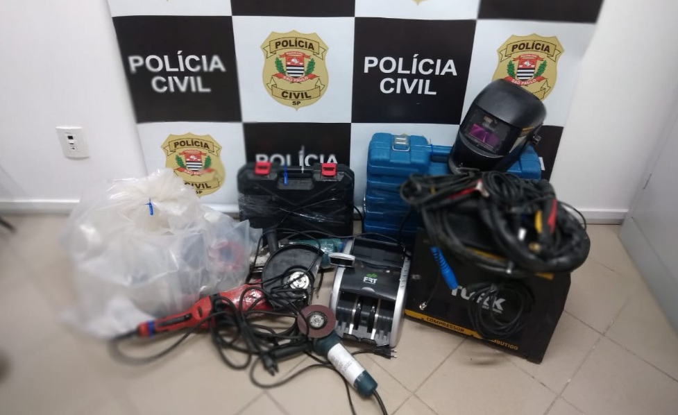 A polícia segue buscando os outros dois envolvidos no assassinato Divulgação/ Polícia Civil