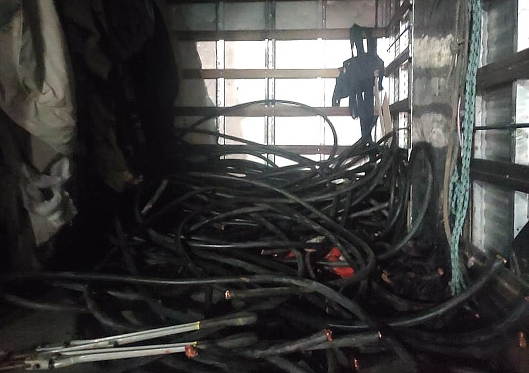 Quatro suspeitos são presos por furto de fios de cobre em Taboão da Serra (SP)