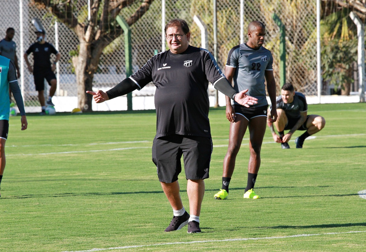 Treinador do Ceará também falou sobre queda do Palmeiras no Mundial Rosiron Rodrigues/Ceará SC