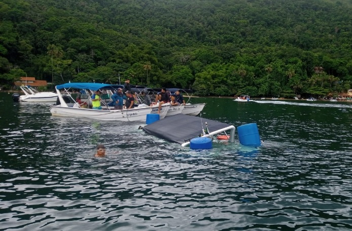 Polícia investiga acidente entre lanchas em Angra dos Reis (RJ) Reprodução