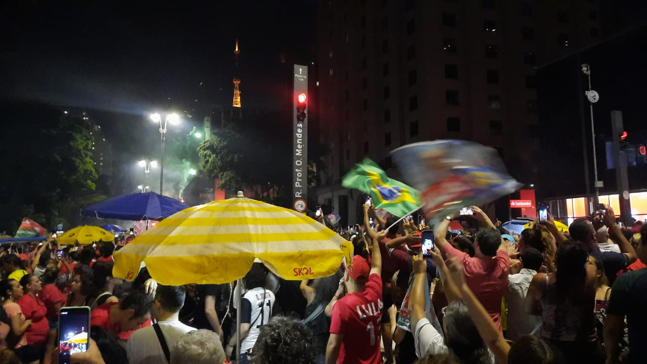 Apoiadores de Lula na Avenida Paulista  Rauston Naves/ TV Band Vale