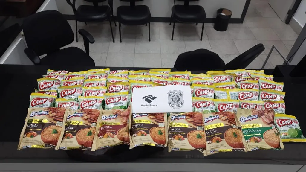 Homem despachou droga dentro de embalagens de alimentos no Aeroporto do Galeão