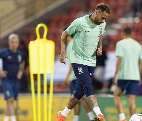 Tite pode repetir escalação pelo primeira vez nesta Copa Foto: CBF