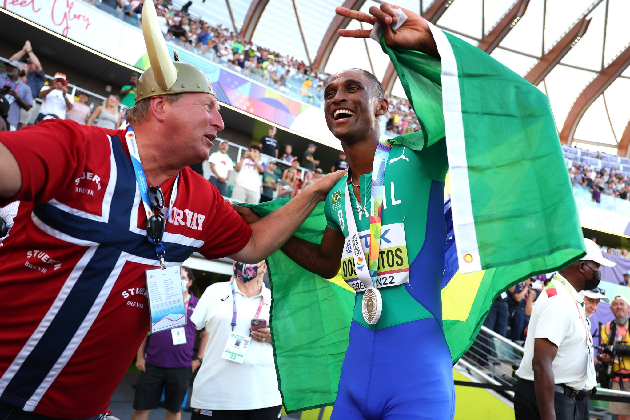 Alison dos Santos é campeão mundial dos 400m com barreiras @WorldAthletics