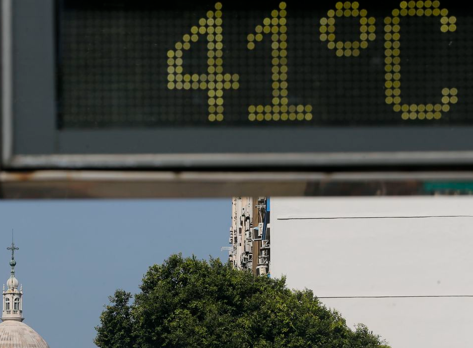 Recordes de calor foram registrados em todo o mundo Fernando Frazão/Agência Brasil