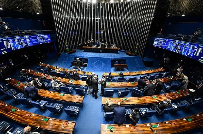 PEC que eleva Auxílio Brasil a R$ 600 até dezembro deve ser votada hoje