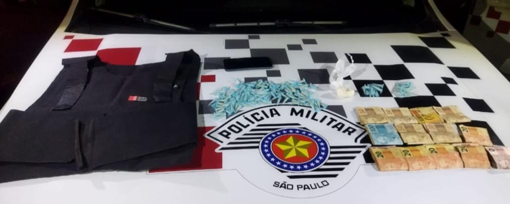 Força Tática apreende traficante de drogas em Guaratinguetá Divulgação/ Polícia Militar