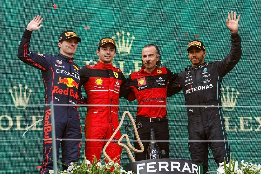 Leclerc, Verstappen e Hamilton foram denunciados por violações ao regime de parque fechado @Ben_Sulayem/Twitter