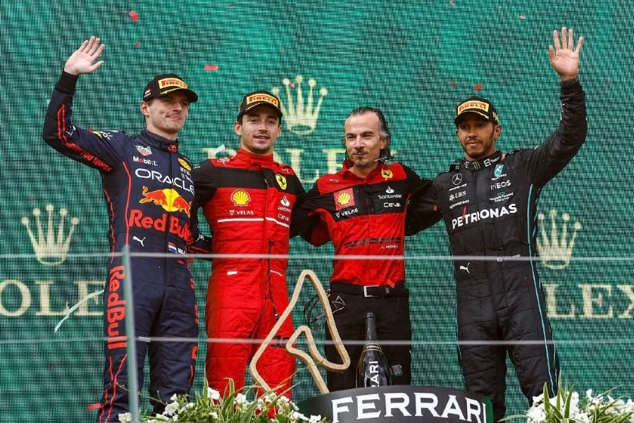 Leclerc, Verstappen e Hamilton foram denunciados por violações ao regime de parque fechado