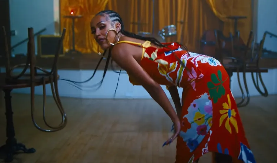 Doja Cat em clipe de “Vegas”, trilha sonora do longa “Elvis”