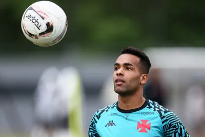 Alex Teixeira em treino do Vasco