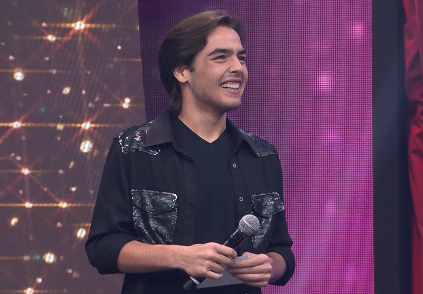 João Guilherme completa 18 anos ao lado de Faustão na TV Reprodução/Band