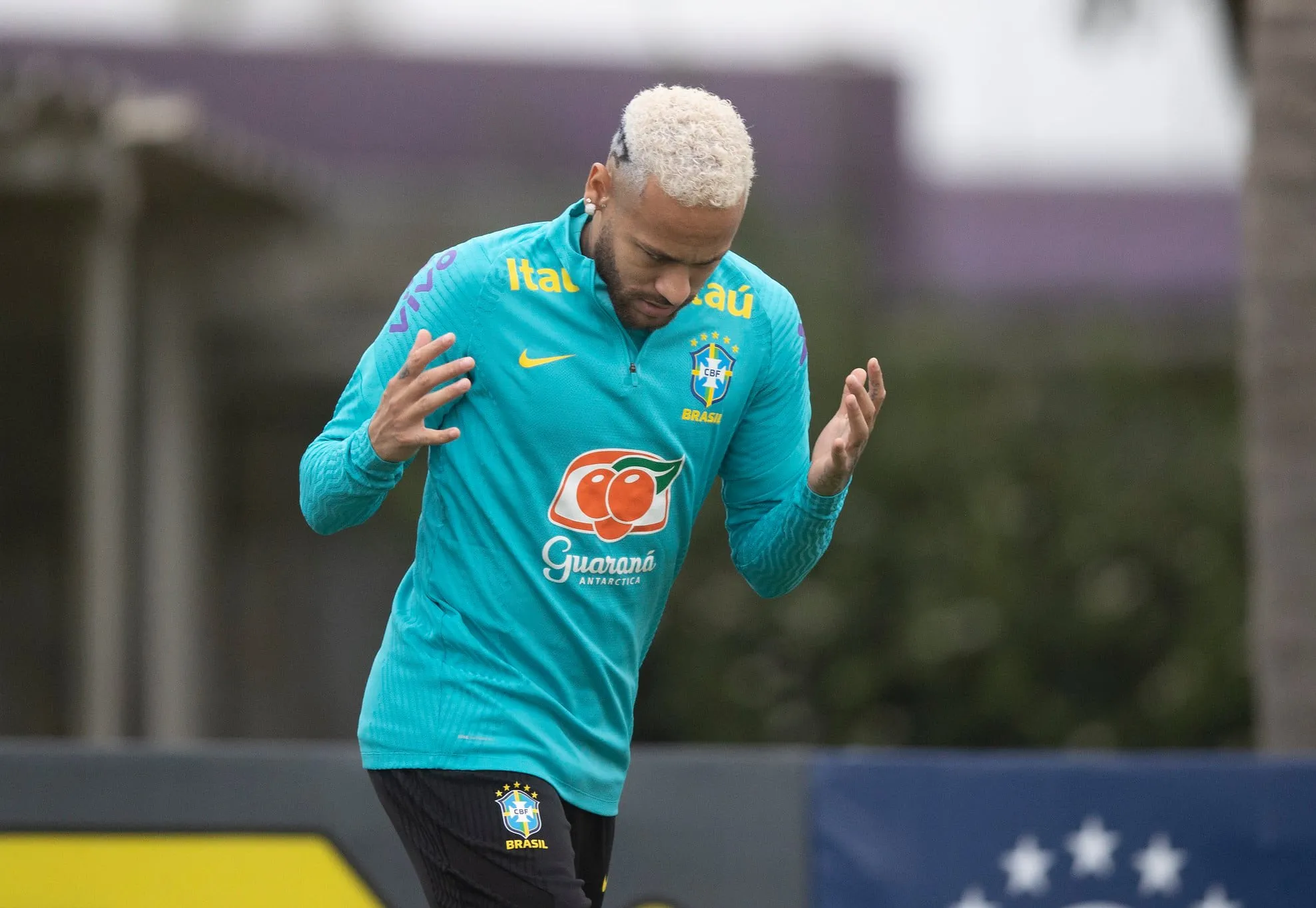 Neymar estará em campo pela seleção brasileira 