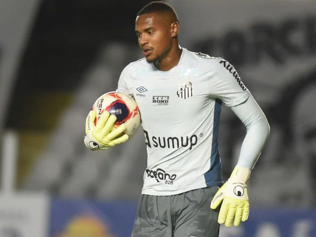 John teve constatada uma lesão no menisco do joelho Ivan Storti/Santos FC