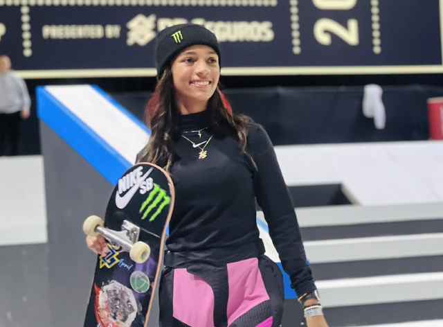 De virada, Rayssa Leal vence o Mundial da Liga de Skate Street Divulgação/SLS