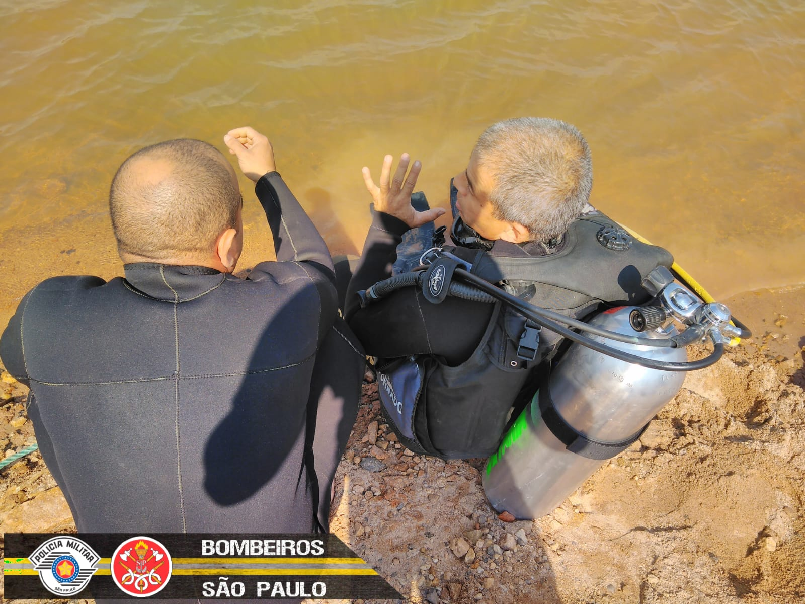 Bombeiros encontraram corpo de turista na represa de Paraibuna Divulgação/Corpo de Bombeiros