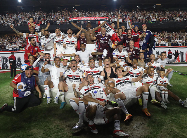 Jogadores do São Paulo comemoraram bastante a classificação para final Rubens Chiri / saopaulofc.net