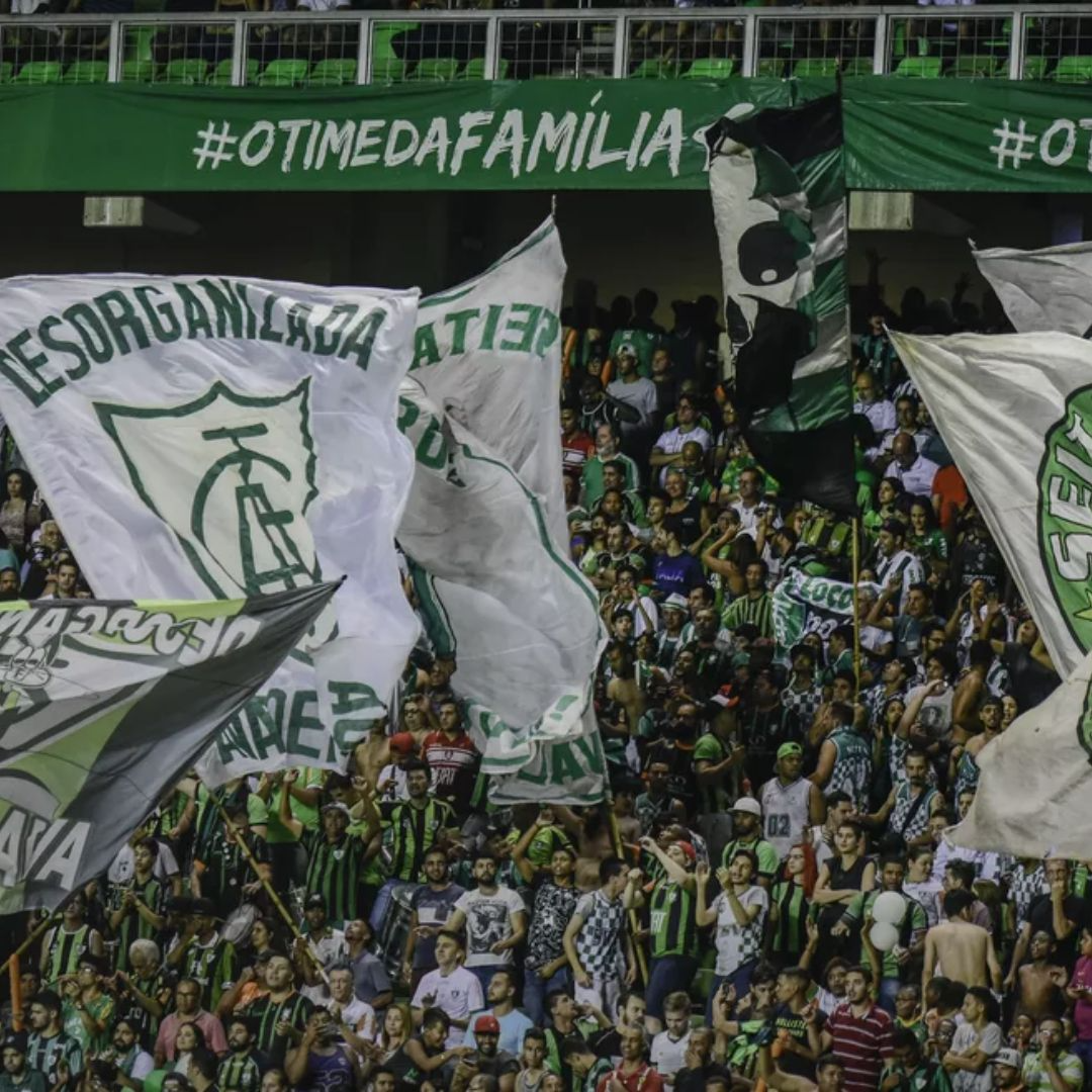 Coelho conta com o apoio de sua torcida diante do Fortaleza Mourão Panda/América