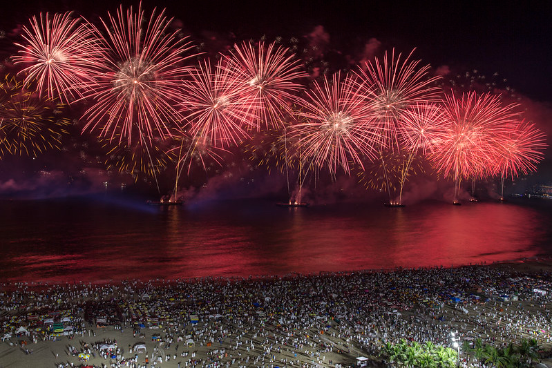 Som dos fogos de artifício respeitará as novas exigências  Julio Cesar Guimarães