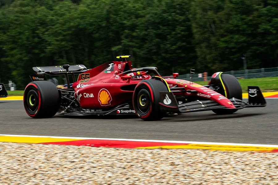 Vídeo: Hulkenberg gira e bate no segundo treino livre do GP de Abu