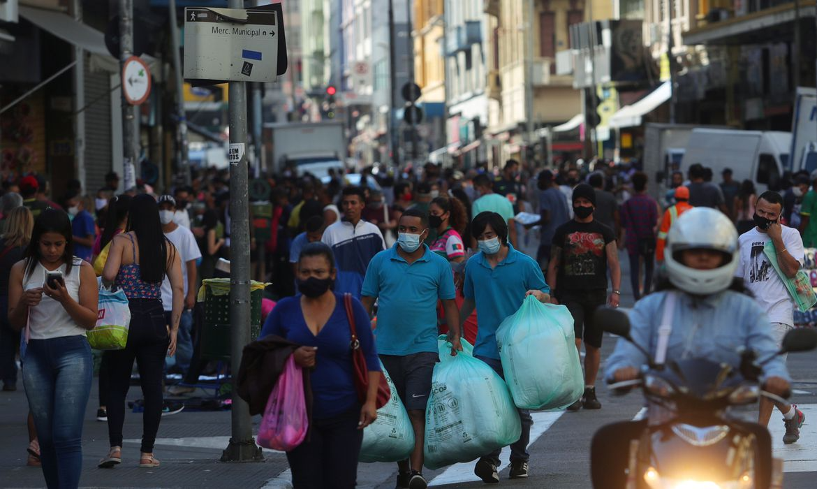 Segundo a OMS, a ciência ainda tem muito a descobrir a respeito da Covid-19 Foto: Reuters 