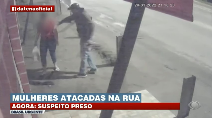 Câmeras flagraram momento em que homem esfaqueia mulher na rua
