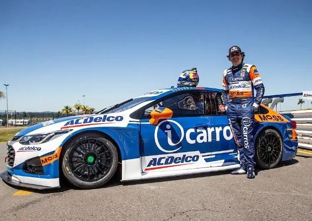 Pentacampeão da Stock Car, Cacá Bueno foi o mais rápido e garantiu a pole