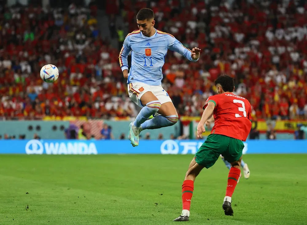 Marrocos 0 (3) x (0) 0 Espanha: Bono brilha nos pênaltis e marroquinos  fazem história na Copa do Mundo