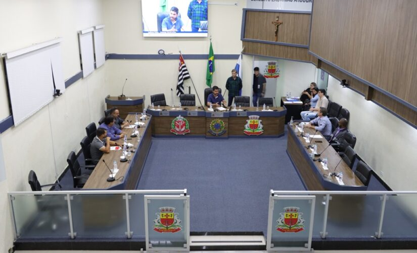 Decisão foi aprovada durante sessão na Câmara Municipal Cláudio Gomes/ PMC