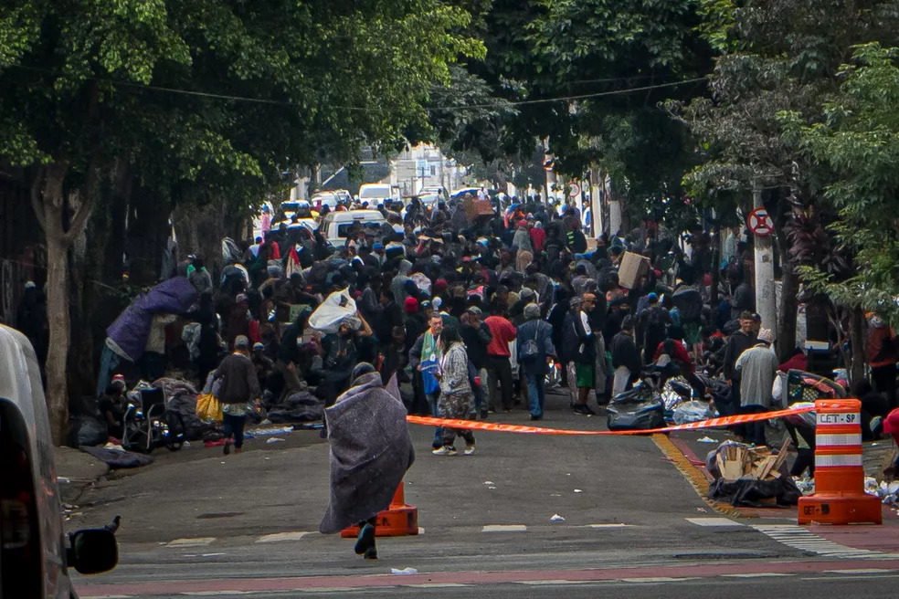 Migração da Cracolândia provoca surgimento de novas feiras da droga
