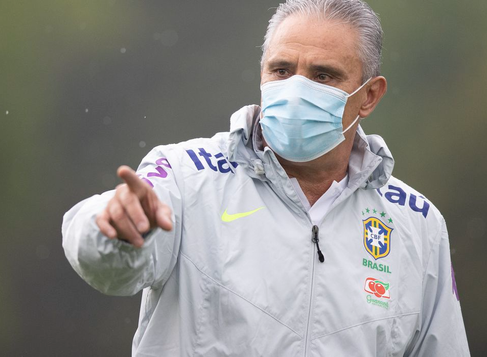 O técnico da Seleção Brasileira confirma que existe um posicionamento de jogadores que podem não disputar a Copa América no Brasil. Lucas Figueredo/CBF