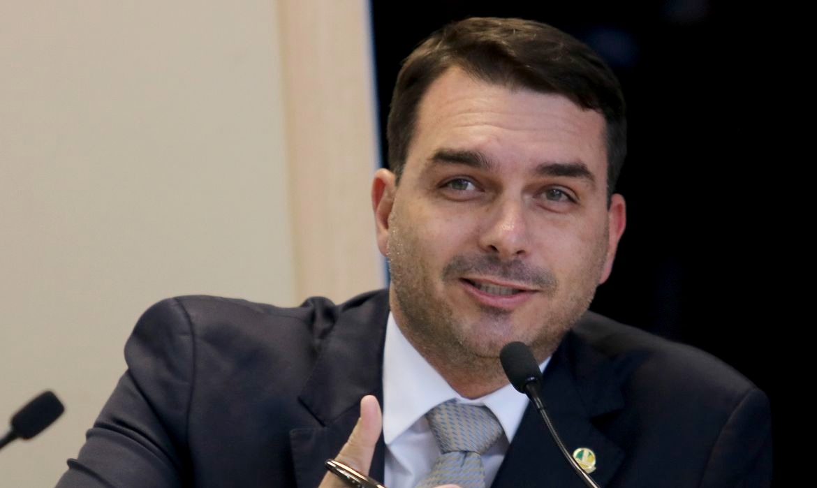 Flávio Bolsonaro foi denunciado em 2020 Wilson Dias/Agência Brasil