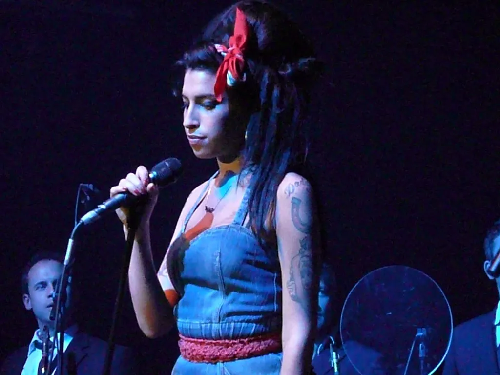 Amy Winehouse morreu aos 27 anos, em 2011