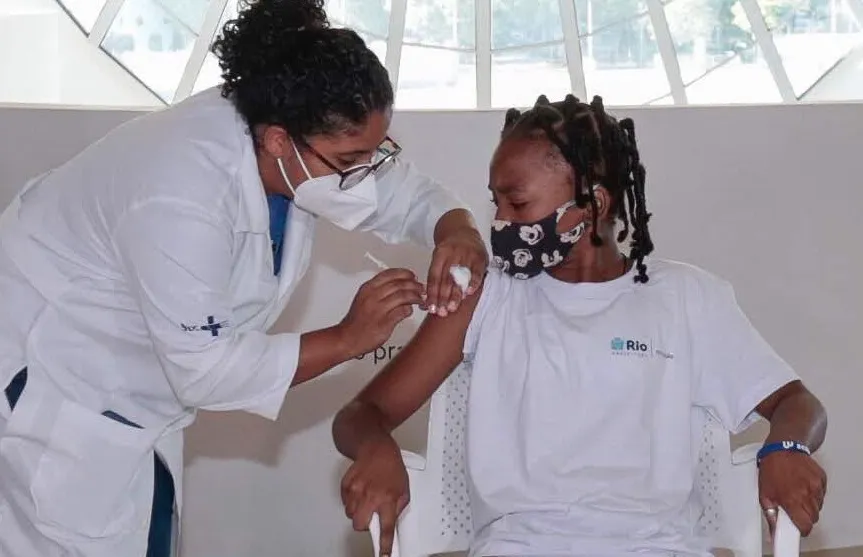 Vacinação de crianças começou hoje na capital do Rio de Janeiro