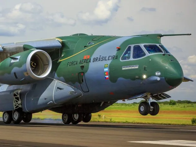A Embraer inicia  produção do primeiro KC-390 Millennium para a Hungria.  