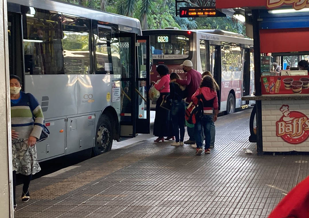 Prefeitura de SP garante que tarifa de ônibus não será reajustada este ano