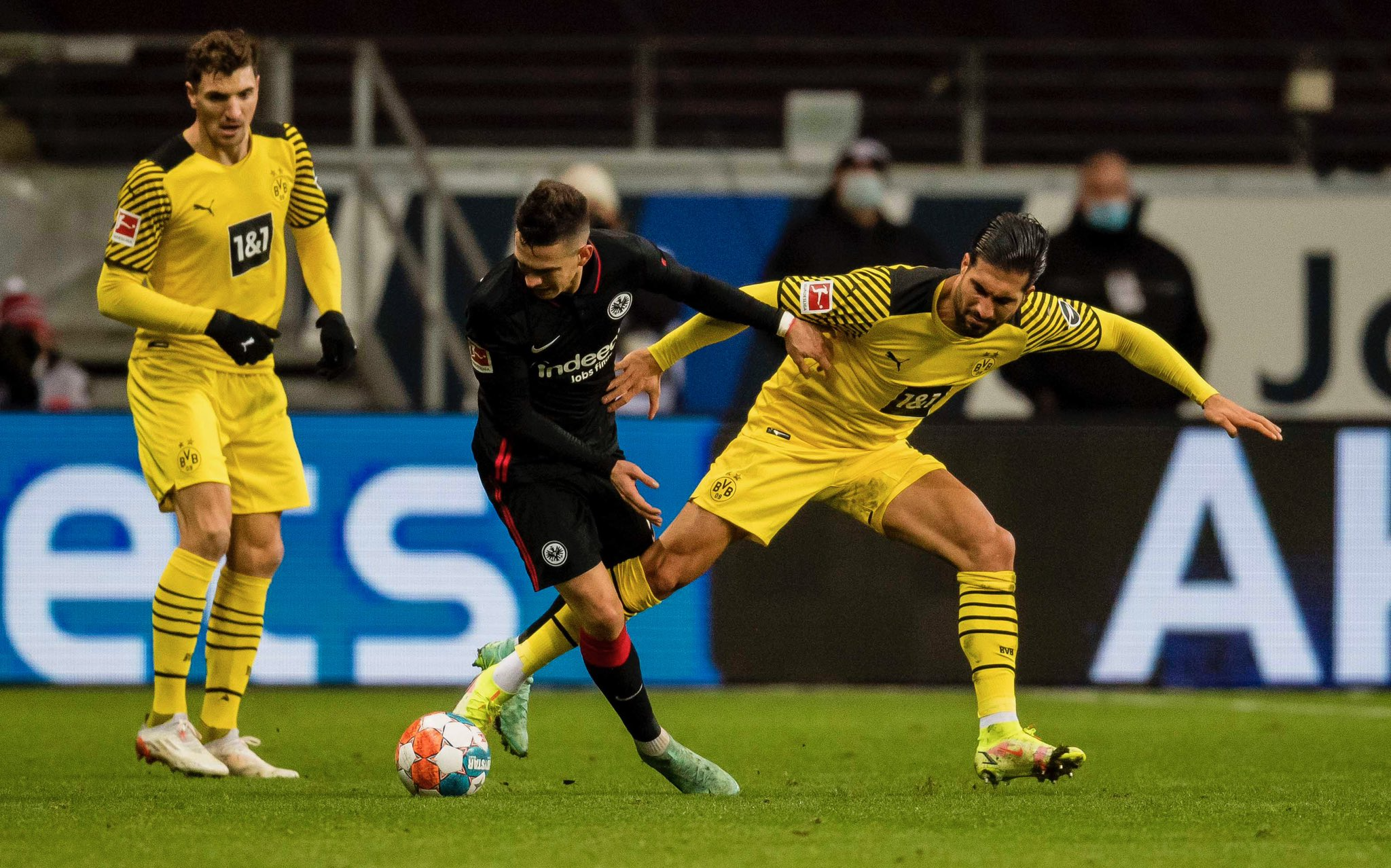 Frankfurt x Dortmund Créditos: Twitter Borussia Dortmund