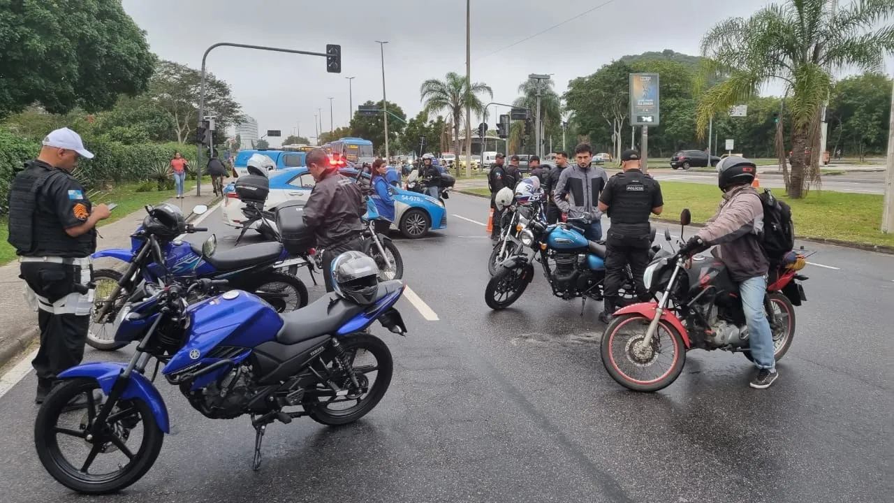 Operação começou na segunda-feira (18) Divulgação/Polícia Militar