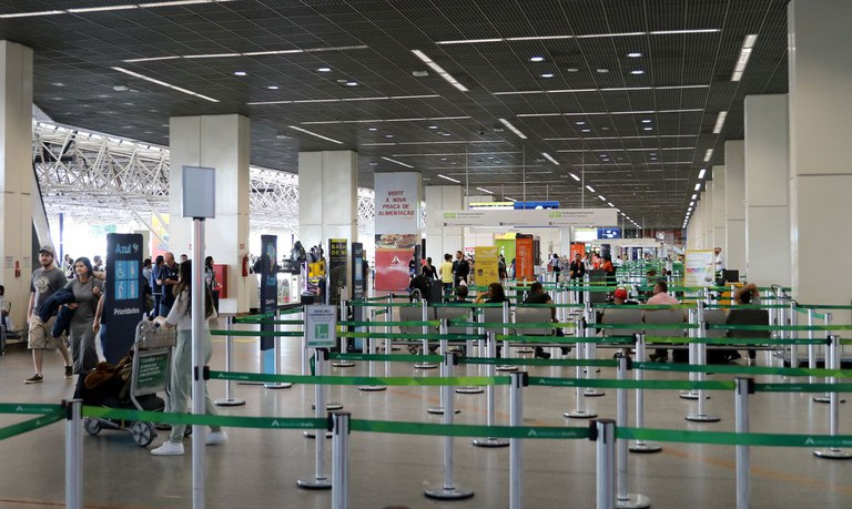 Aeroportos de Guarulhos (SP), Brasília (DF) e Galeão (RJ) terão pontos de vacinação. Foto: Agência Brasil