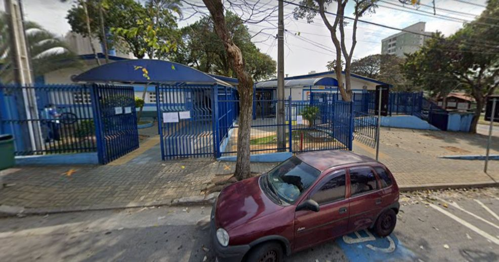 A escola afirma que acionou as autoridades competentes, que investigam o caso Reprodução/ Google Maps