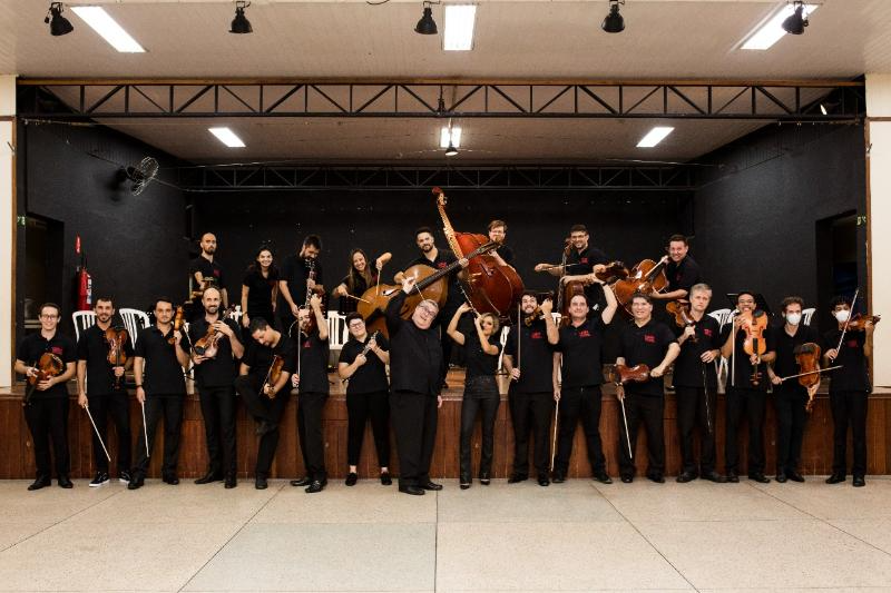 Concha Acustica aquece com arranjos orquestrais da 'Camerata jovem' 