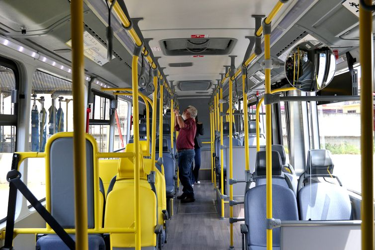 Prefeitura adia pela terceira vez pregão para 270 novos articulados do BRT Tânia Rego/Agência Brasil