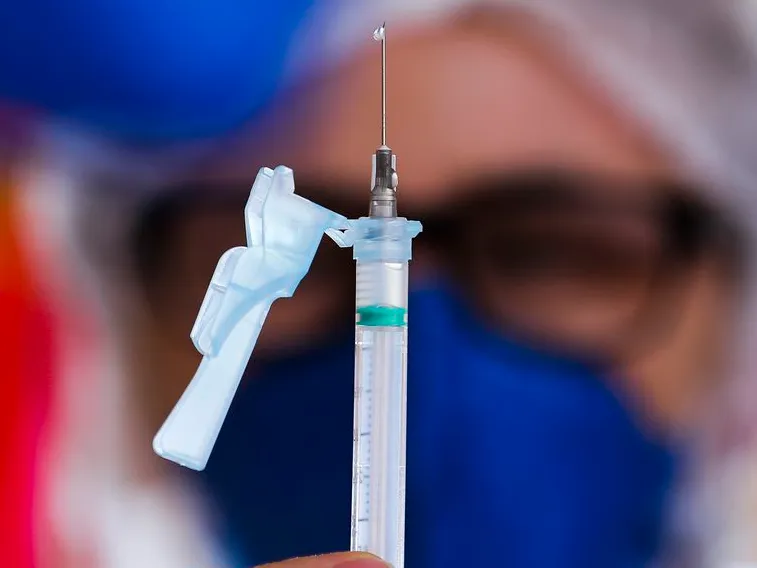 Ministério da Saúde já tinha liberado a aplicação da terceira dose da vacina contra a Covid-19 
