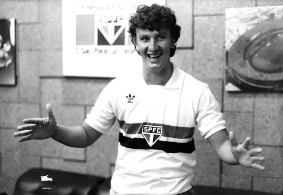 Neto, em 1987, com a camisa do São Paulo